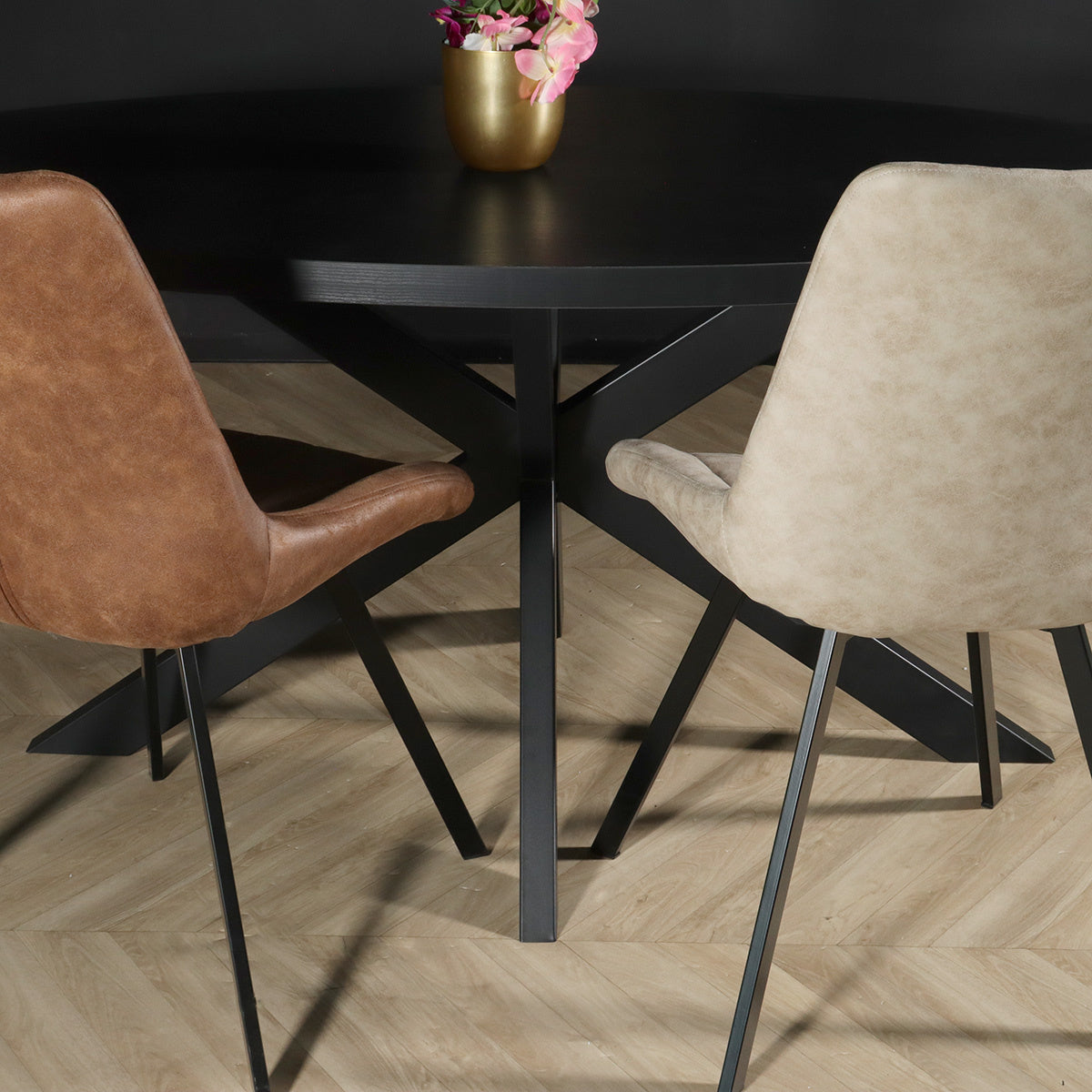 Mangohouten Eettafel Deens Ovaal Tess 220x110 cm Zwart - De Meubel Mangohouten Eettafel Deens Ovaal Tess 220x110 cm Zwart - De Meubel