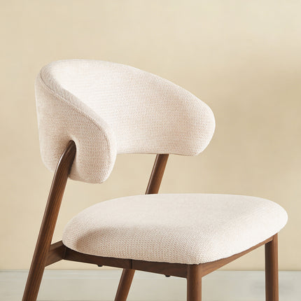 Eetkamerstoel Japandi beige Fabian walnoot