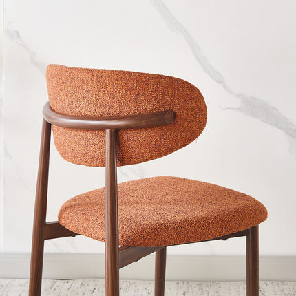 Eetkamerstoel Japandi oranje Reika walnoot