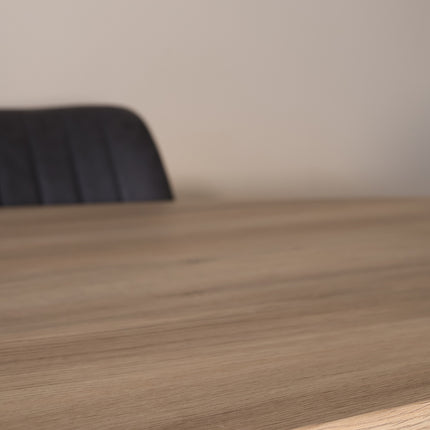 Eettafel Twist ovaal 210cm lichtbruin MDF