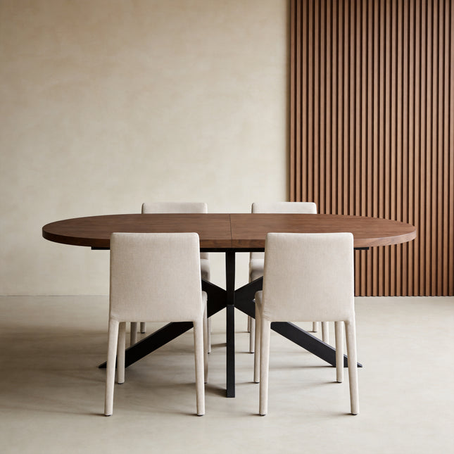 Uitschuifbare eettafel ovaal 180-240cm Liam walnoot MDF