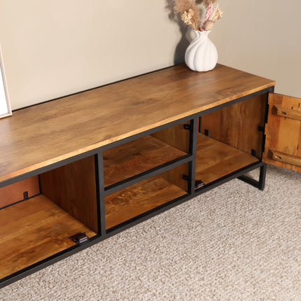 Tweedekans model: Tv meubel bruin mangohout 130cm Liv